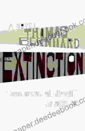 Extinction: A Novel (Vintage International)